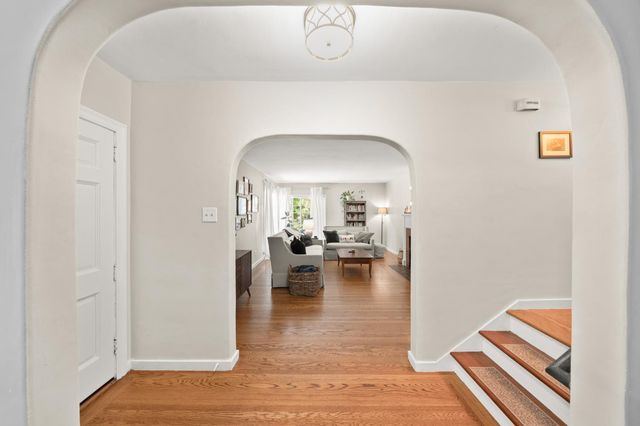 408 Santa Ynez Way, Sacramento, CA 95816