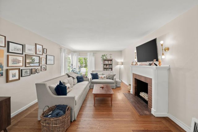 408 Santa Ynez Way, Sacramento, CA 95816