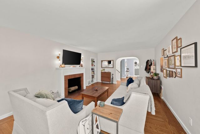 408 Santa Ynez Way, Sacramento, CA 95816