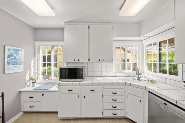 408 Santa Ynez Way, Sacramento, CA 95816