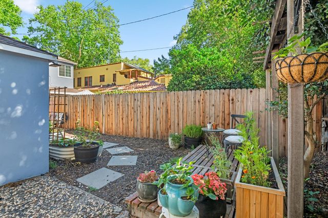 408 Santa Ynez Way, Sacramento, CA 95816