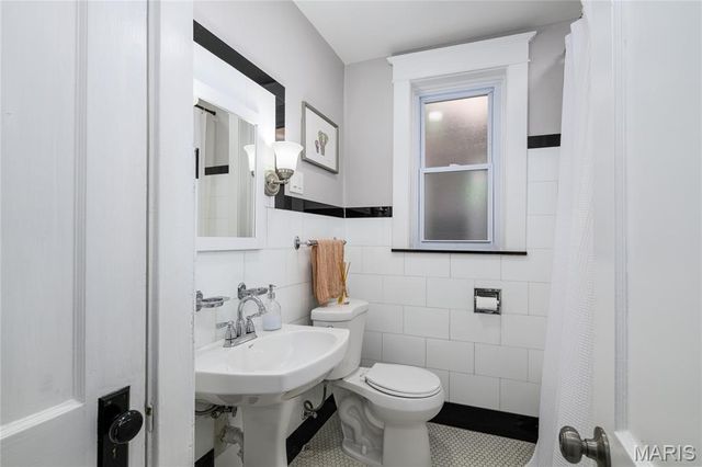 4716 Milentz Avenue, St Louis, MO 63116