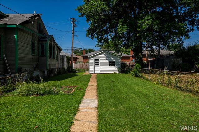 4716 Milentz Avenue, St Louis, MO 63116
