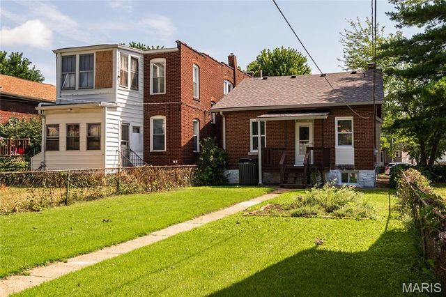4716 Milentz Avenue, St Louis, MO 63116