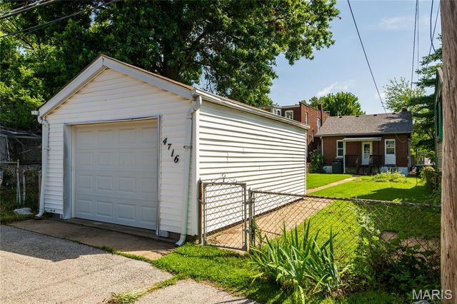 4716 Milentz Avenue, St Louis, MO 63116