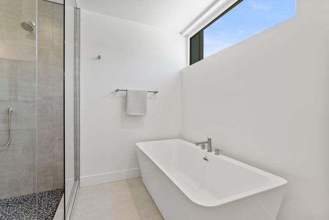 1140 SW Mt Bachelor Drive E301, Bend, OR 97702