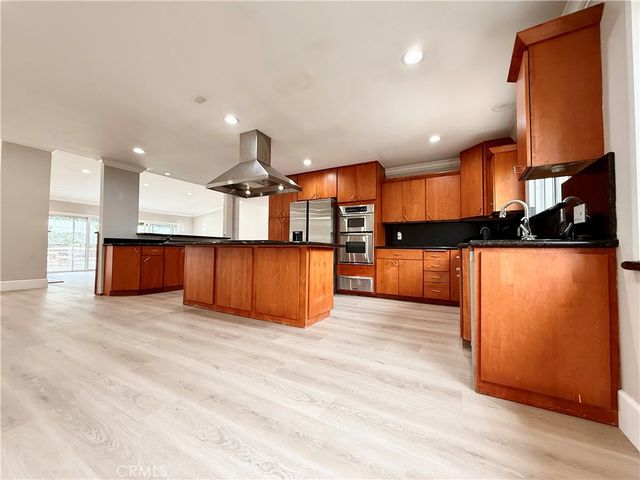 24204 Calvert, Woodland Hills, CA 91367