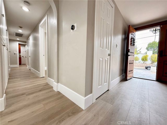 24204 Calvert, Woodland Hills, CA 91367