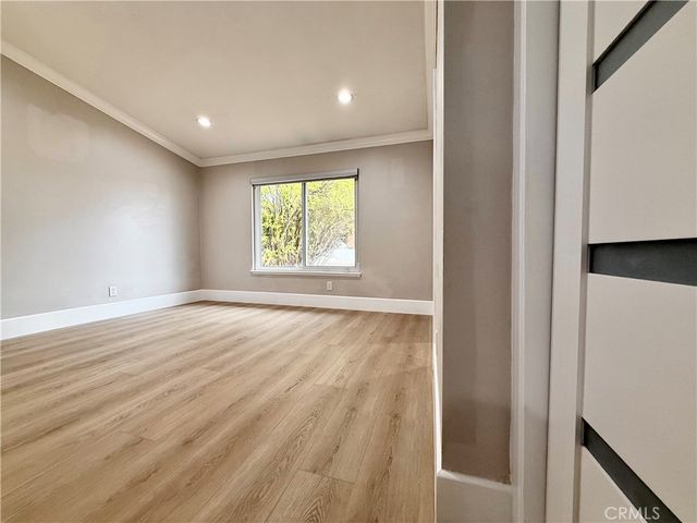 24204 Calvert, Woodland Hills, CA 91367