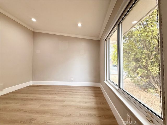 24204 Calvert, Woodland Hills, CA 91367