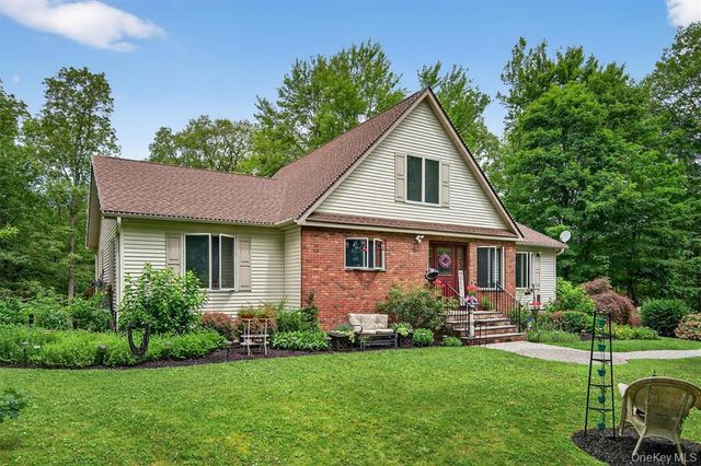 189 School House Road, Middletown, NY 10940