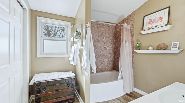 9417 Crystal Spring Drive, Fort Wayne, IN 46804