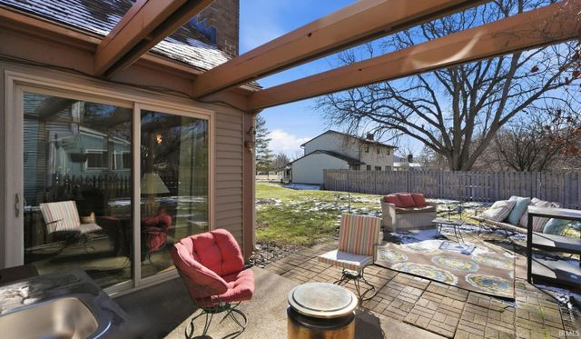 9417 Crystal Spring Drive, Fort Wayne, IN 46804