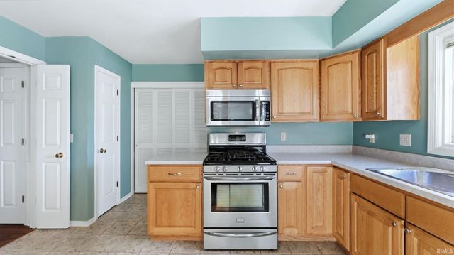 9417 Crystal Spring Drive, Fort Wayne, IN 46804