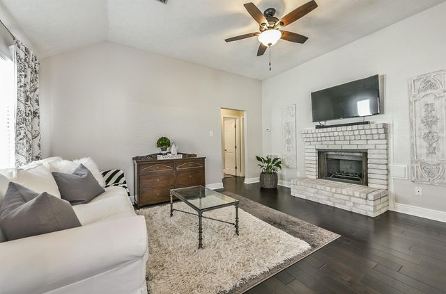 1118 Chelsea Lane, Pearland, TX 77581