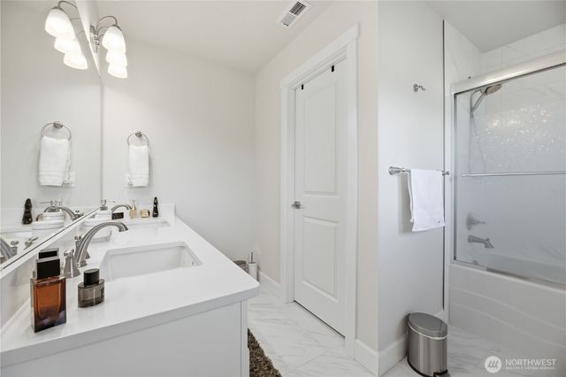 5367 50th Loop SE, Lacey, WA 98503