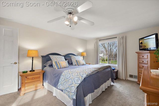 31251 Heath Court, Beverly Hills Village, MI 48025