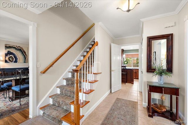 31251 Heath Court, Beverly Hills Village, MI 48025