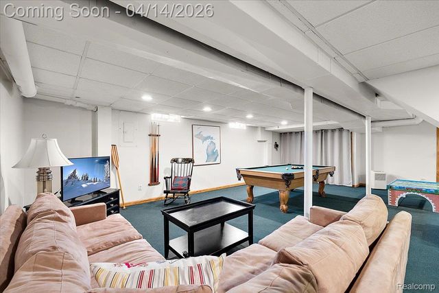 31251 Heath Court, Beverly Hills Village, MI 48025