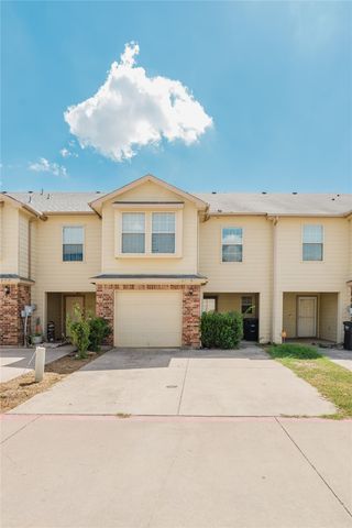 12604 Bay Avenue, Fort Worth, TX 76040