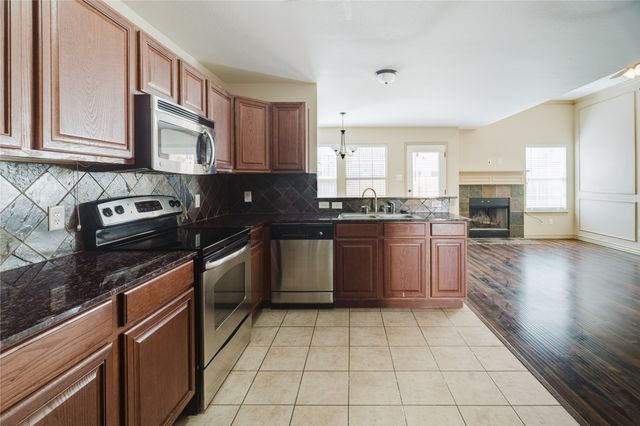 12604 Bay Avenue, Fort Worth, TX 76040
