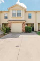 12604 Bay Avenue, Fort Worth, TX 76040