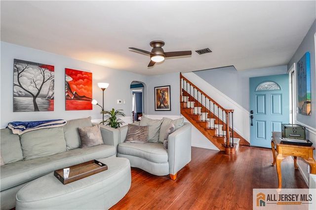 75 Grant Avenue, Fords, NJ 08863