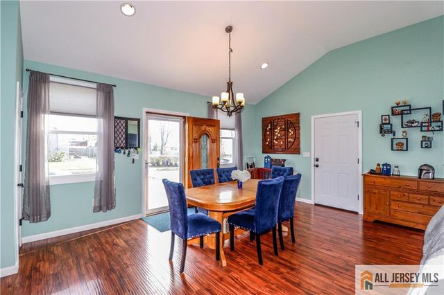 75 Grant Avenue, Fords, NJ 08863