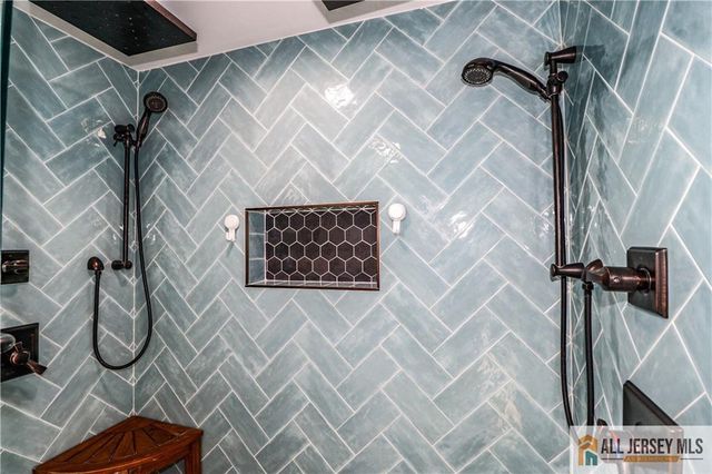 75 Grant Avenue, Fords, NJ 08863