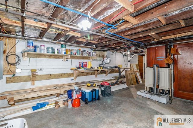 75 Grant Avenue, Fords, NJ 08863