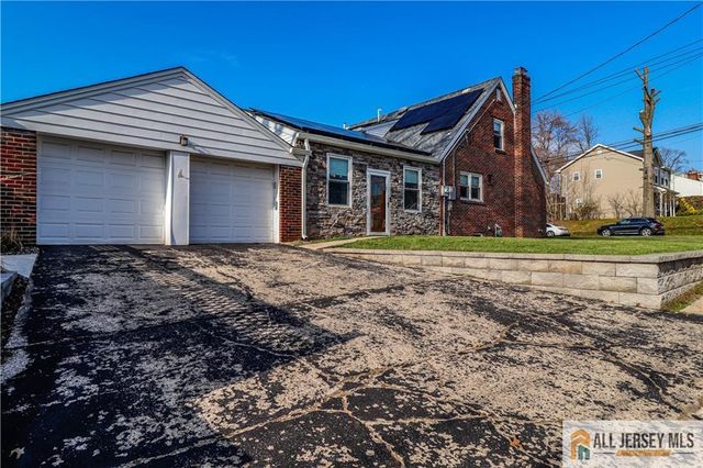 75 Grant Avenue, Fords, NJ 08863