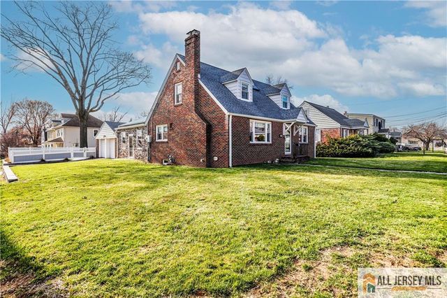 75 Grant Avenue, Fords, NJ 08863