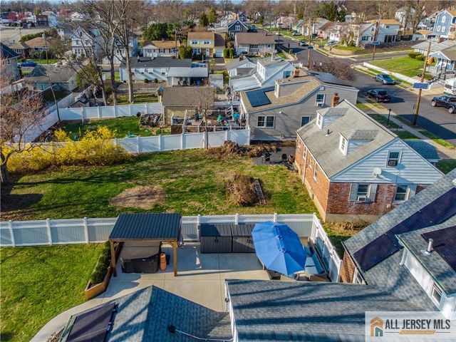 75 Grant Avenue, Fords, NJ 08863