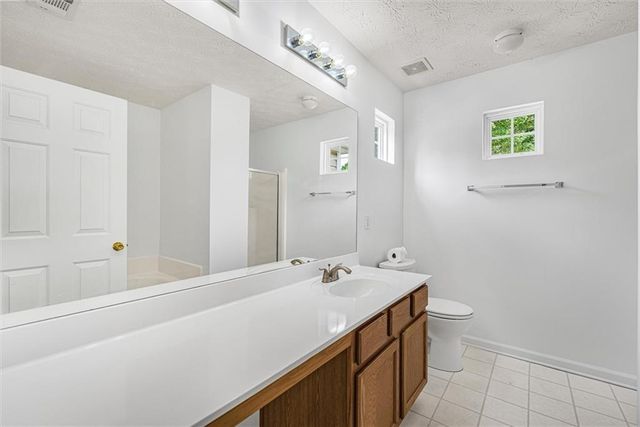 308 W Oaks Trail, Woodstock, GA 30188