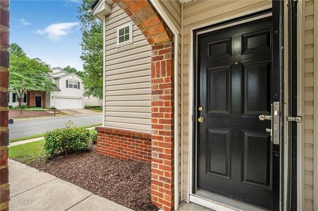 308 W Oaks Trail, Woodstock, GA 30188