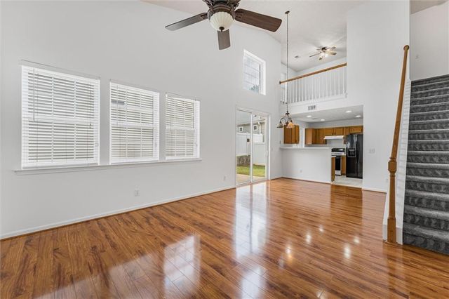 308 W Oaks Trail, Woodstock, GA 30188