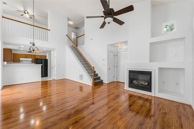 308 W Oaks Trail, Woodstock, GA 30188