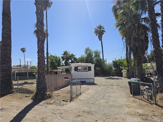 22775 Raymond, Perris, CA 92570