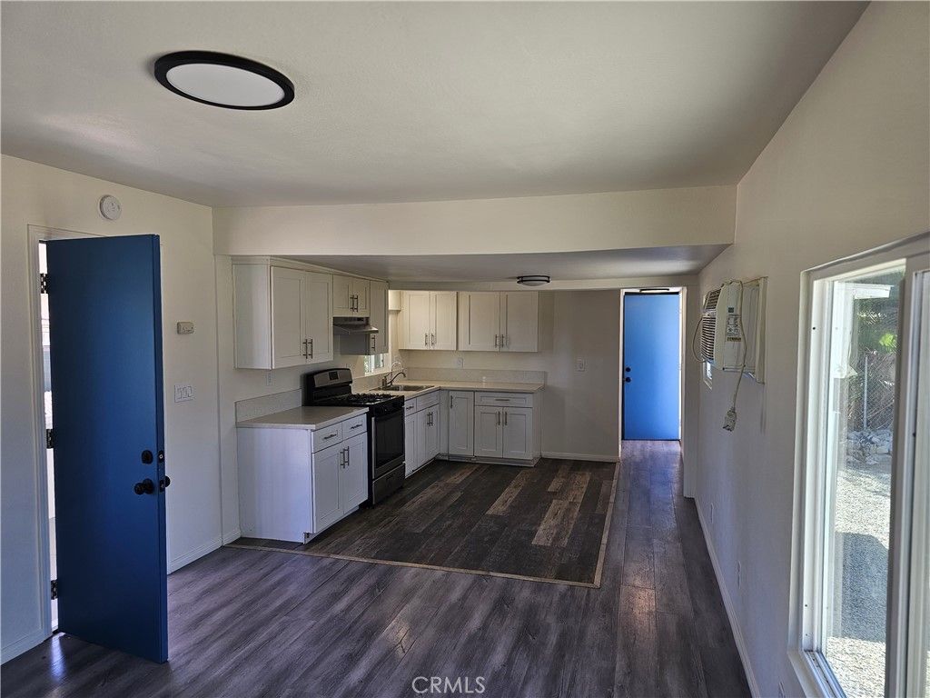 Image 10 of property listing at 22775 Raymond, Perris, CA 92570