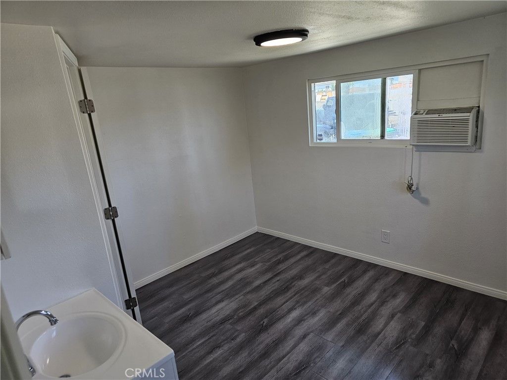 Image 14 of property listing at 22775 Raymond, Perris, CA 92570