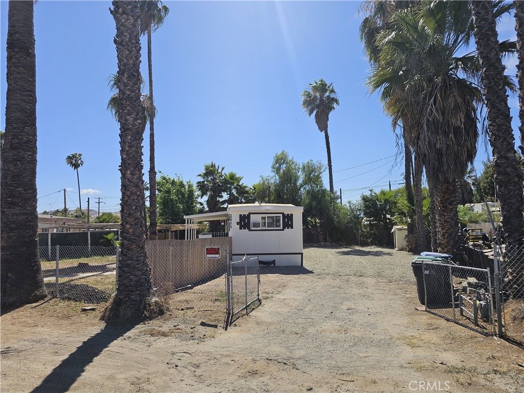Image 22 of property listing at 22775 Raymond, Perris, CA 92570