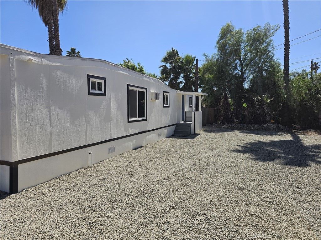 Image 3 of property listing at 22775 Raymond, Perris, CA 92570