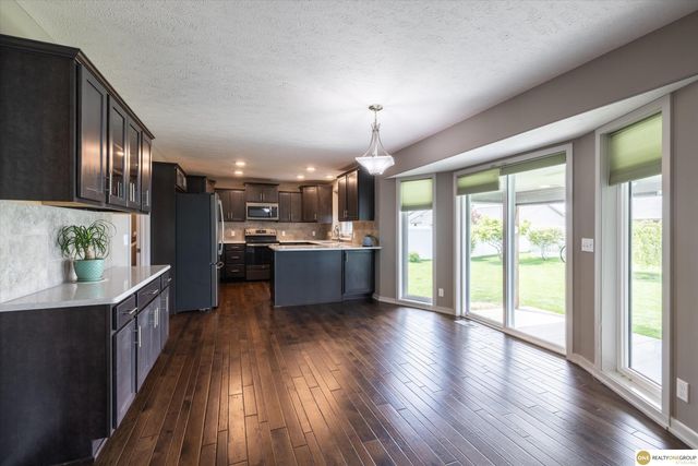 12012 S 44 Street, Bellevue, NE 68123