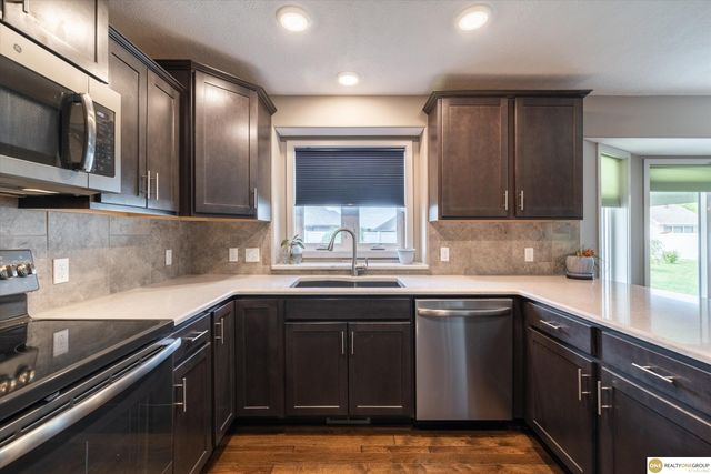 12012 S 44 Street, Bellevue, NE 68123