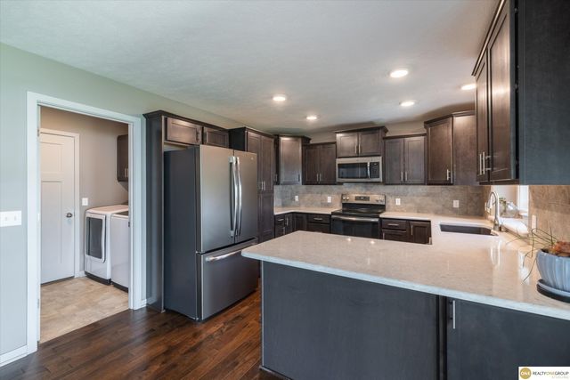 12012 S 44 Street, Bellevue, NE 68123