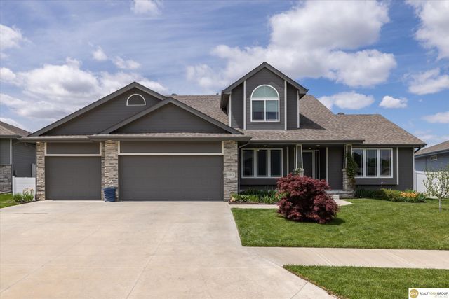 12012 S 44 Street, Bellevue, NE 68123