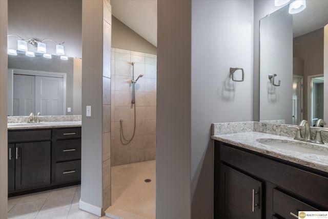 12012 S 44 Street, Bellevue, NE 68123