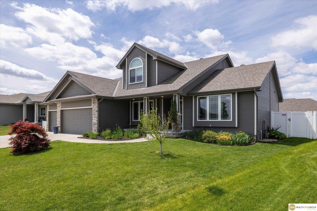 12012 S 44 Street, Bellevue, NE 68123