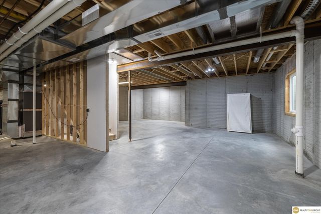 12012 S 44 Street, Bellevue, NE 68123
