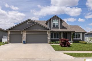 12012 S 44 Street, Bellevue, NE 68123